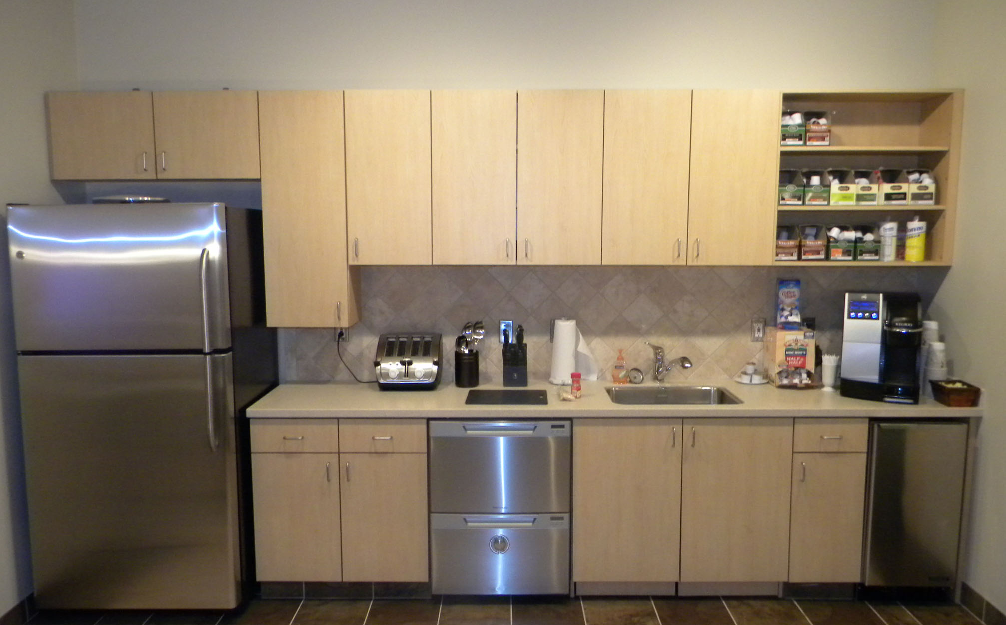 Full Size Break Room Picture